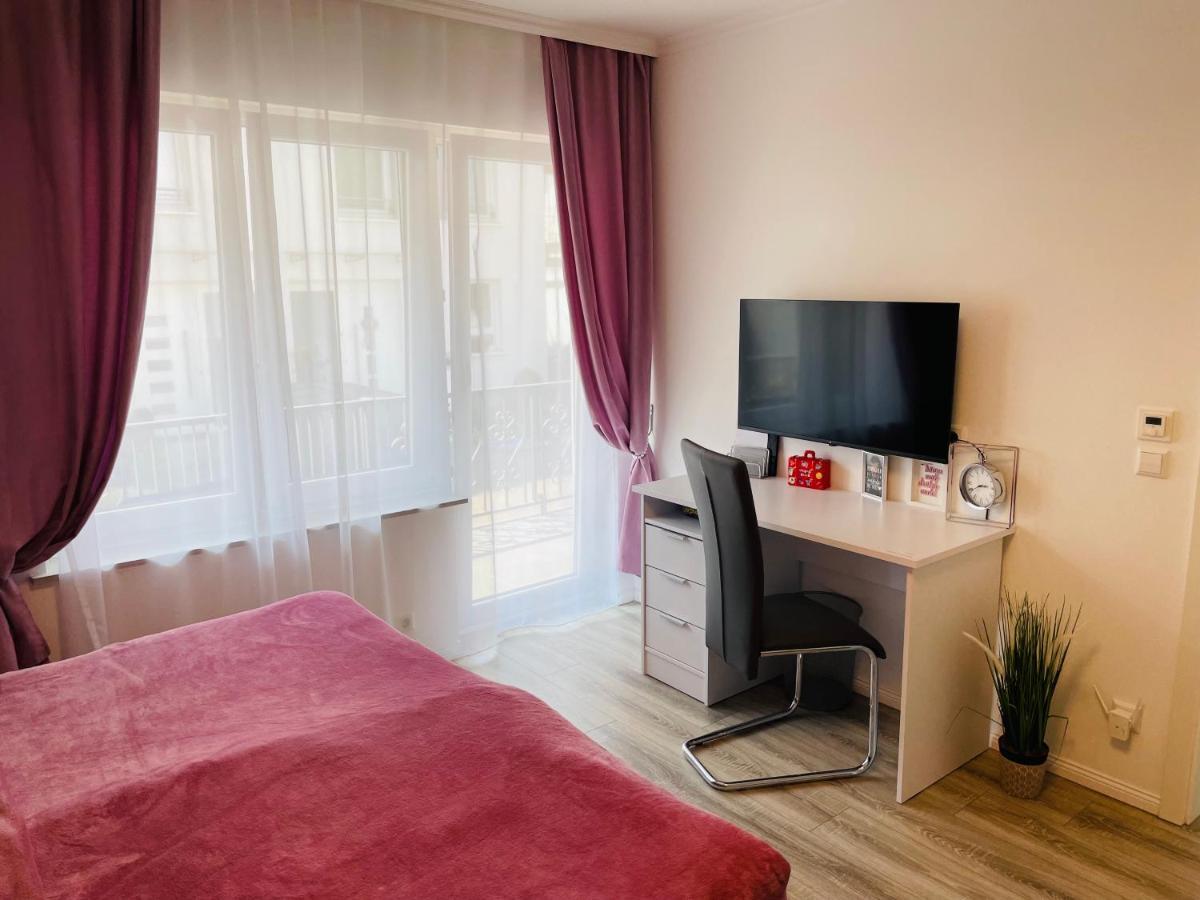 Prime Host Balcony Apartment 카를스루에 외부 사진