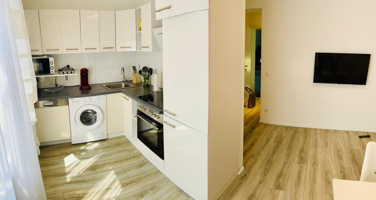 Prime Host Balcony Apartment 카를스루에 외부 사진